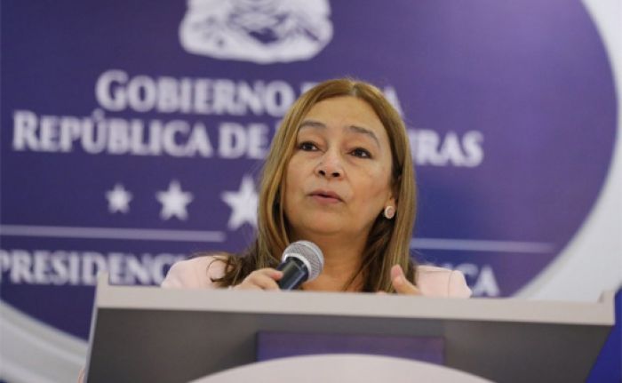 Ministra de Finanzas: Honduras ha adquirido una deuda de  $373.7 millones  para atender pandemia del Covid-19
