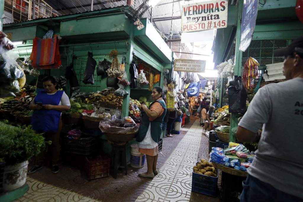 Locatarios del Mercado San Isidro piden subir a dos dígitos por día la movilización ante la baja clientela