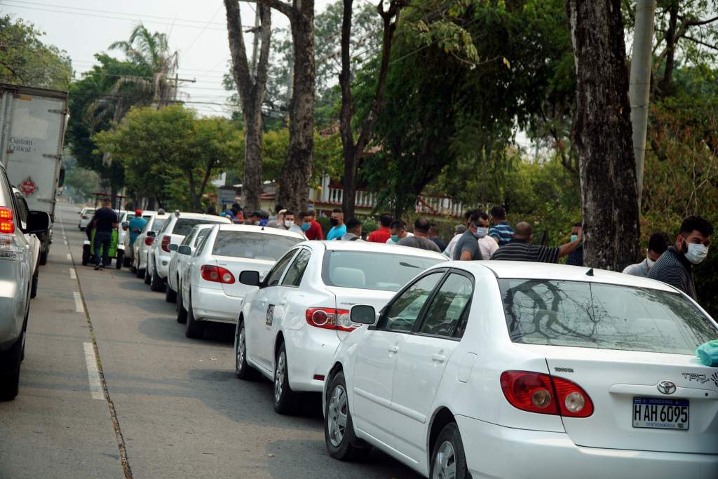 IHTT capacita a más de 600 conductores de taxi en la zona norte de Honduras