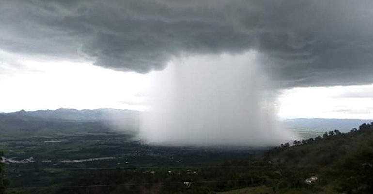 Tres sistemas de baja presión amenazan en convertirse en depresión tropical