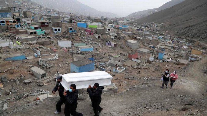 Perú pasa a ser el país con la mayor mortalidad del mundo por la COVID-19 Perú pasa a ser el país con la mayor mortalidad del mundo por la COVID-19