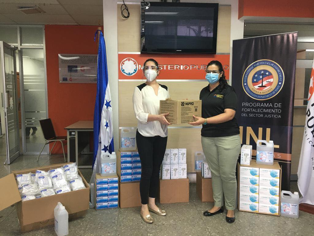 Unos 350 mil lempiras en material de bioseguridad dono la Embajada de EEUU al Ministerio Público