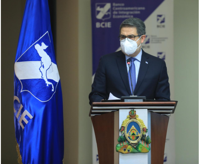 Presidente Hernández: “Quiero pedirles a los bancos que se pongan la mano en la conciencia”