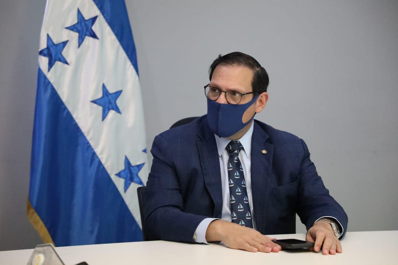 Canciller Lisandro Rosales:  «Estamos reorientando la política exterior de acuerdo a la realidad»