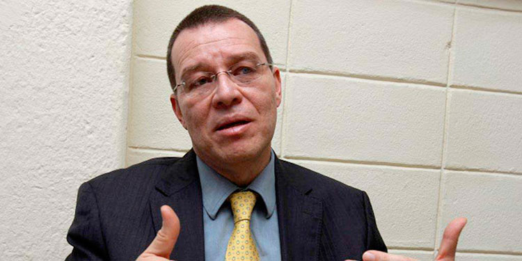 Aristides Mejía: » Depondría mi precandidatura y me uniría a Yani Rosenthal para buscar la unidad del Partido»