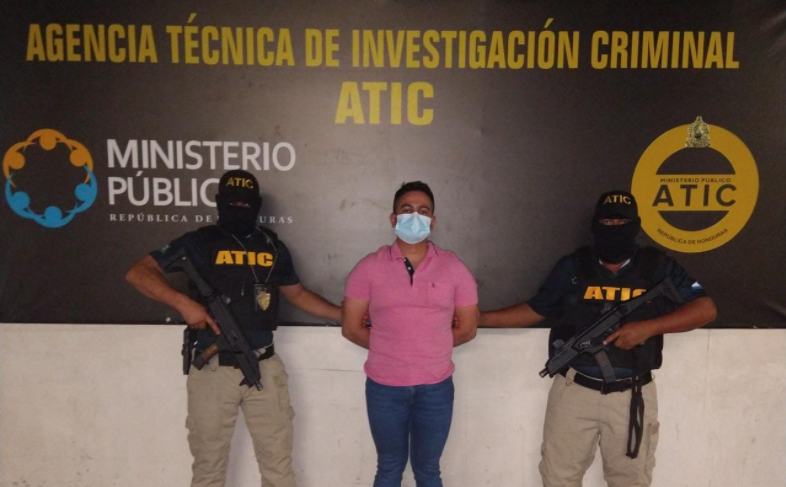 Capturan a Sub Inspector de la Policía Nacional por homicidio de joven Capturan a Sub Inspector de la Policía Nacional por homicidio de joven