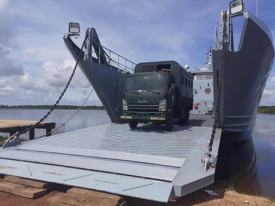 Buque de Apoyo Logístico y Cabotaje traslada ayuda humanitaria para pobladores de La Mosquitia Buque de Apoyo Logístico y Cabotaje traslada ayuda humanitaria para pobladores de La Mosquitia