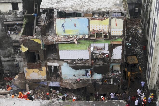 Diez muertos  y una veintena de heridos deja derrumbe de un edifico en India