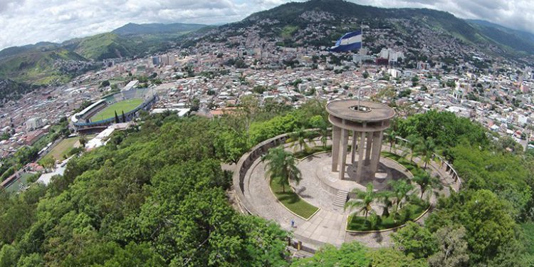 Conozca El Cerro Juana Laínez, símbolo de identidad nacional