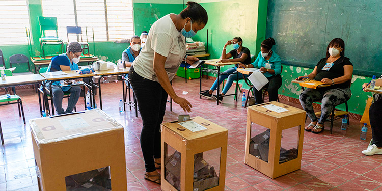 Yani Rosenthal llama a diputados del PN a no seguir boicoteando las reformas electorales