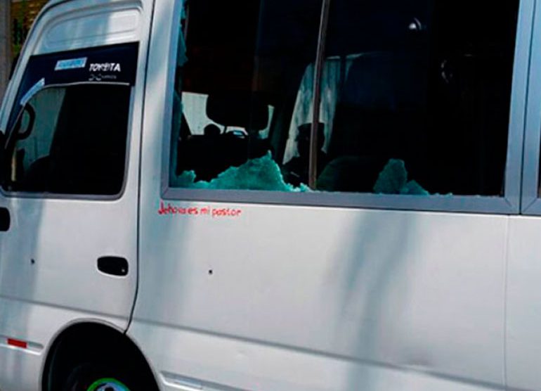 Atentan contra conductor de bus «rapidito» en la col. El Country de Comayagüela Atentan contra conductor de bus «rapidito» en la col. El Country de Comayagüela