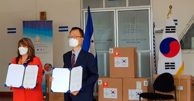 Corea donó tres máquinas de extracción para hacer pruebas de COVID-19