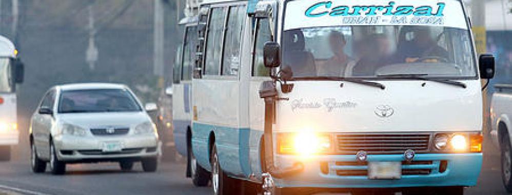 Transportistas suspenden paro, tras llegar acuerdo con el Gobierno Transportistas suspenden paro, tras llegar acuerdo con el Gobierno