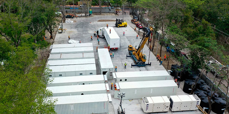 Directores de Hospitales de la zona nor-occidental conocen Hospital Móvil de SPS Directores de Hospitales de la zona nor-occidental conocen Hospital Móvil de SPS