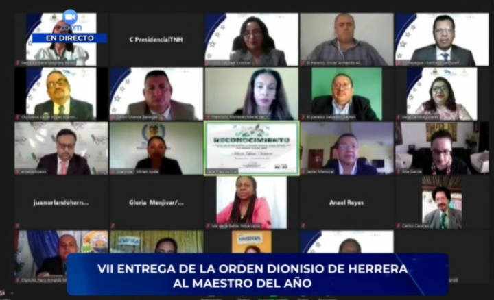 19 Maestros del Año reciben la Orden Dionisio de Herrera en reconocimiento a su labor por la niñez y la juventud