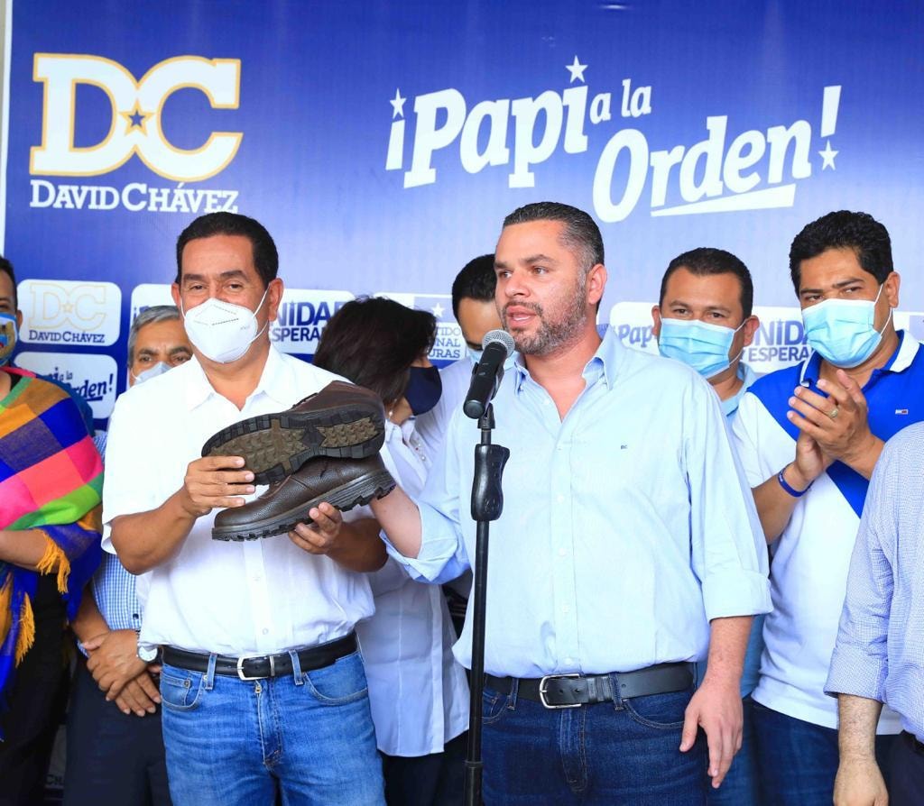 Toño Rivera se une al movimiento «Unidad y Esperanza» de “Tito” Asfura Toño Rivera se une al movimiento «Unidad y Esperanza» de “Tito” Asfura