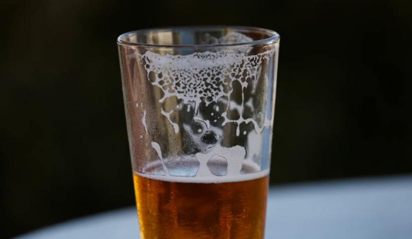 Más de 30 muertos y decenas de intoxicados por consumo de alcohol adulterado en Costa Rica