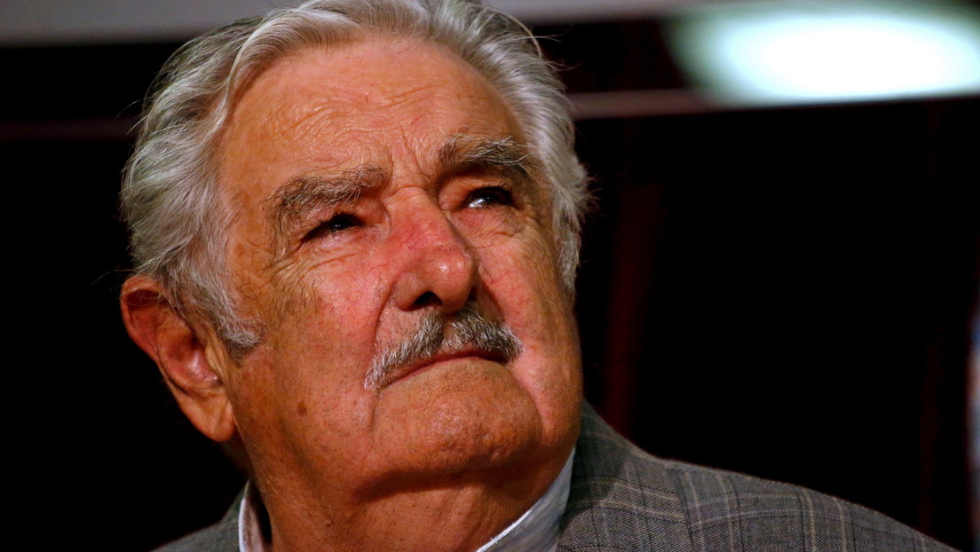 José Mujica renuncia al Senado de Uruguay y se retira de la política activa