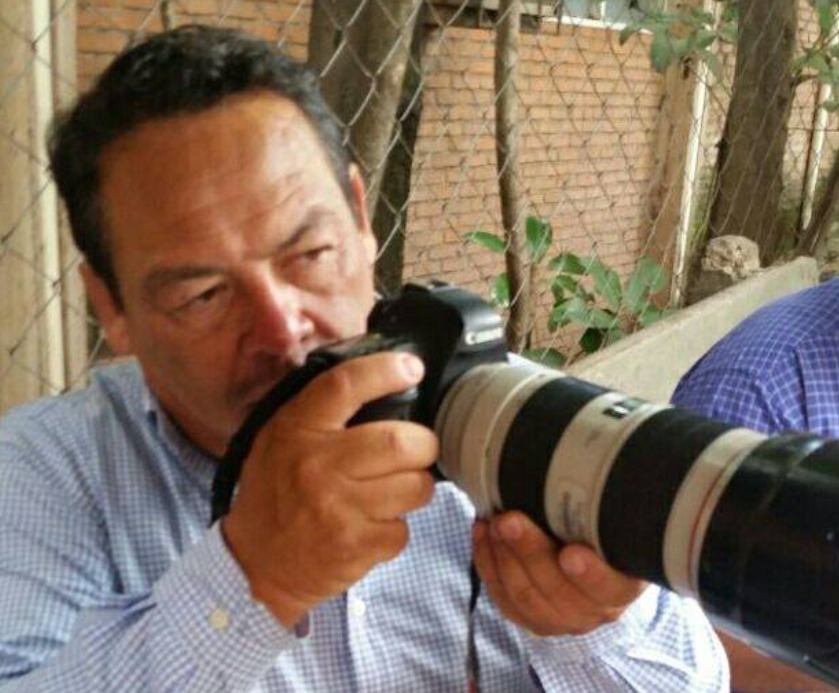 Reportero Gráfico: «Las trágicas fotografías del Mitch quedaron como huellas marcadas en la historia» Reportero Gráfico: «Las trágicas fotografías del Mitch quedaron como huellas marcadas en la historia»