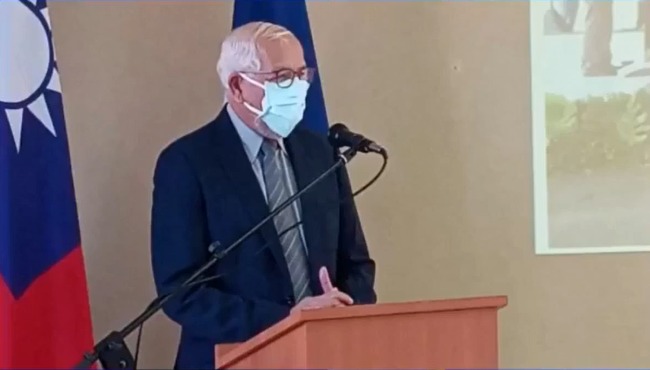 Director de Aeronáutica : A partir del 1 de noviembre se reanudan y amplían los  horarios de vuelos comerciales