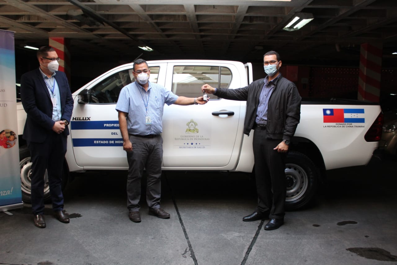 Entregan vehículo al hospital Mario Catarino Rivas para fortalecer la capacidad hospitalaria Entregan vehículo al hospital Mario Catarino Rivas para fortalecer la capacidad hospitalaria