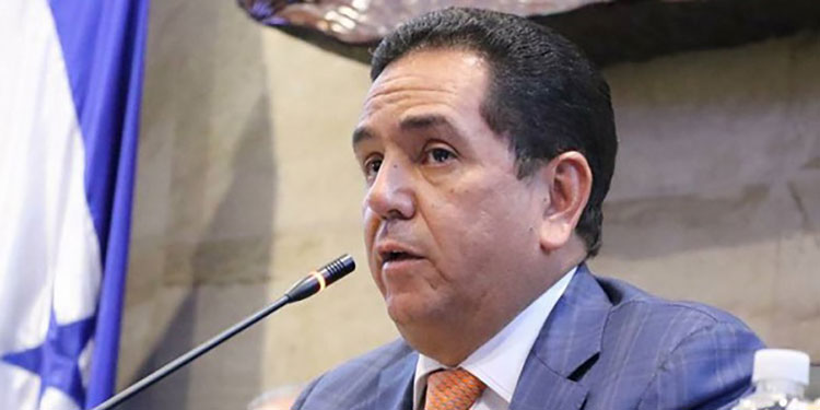 Mauricio Oliva señala que “Toño” Rivera no se ha ido para Marte