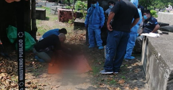 Medicina Forense exhuma cadáveres de líderes garífunas asesinados