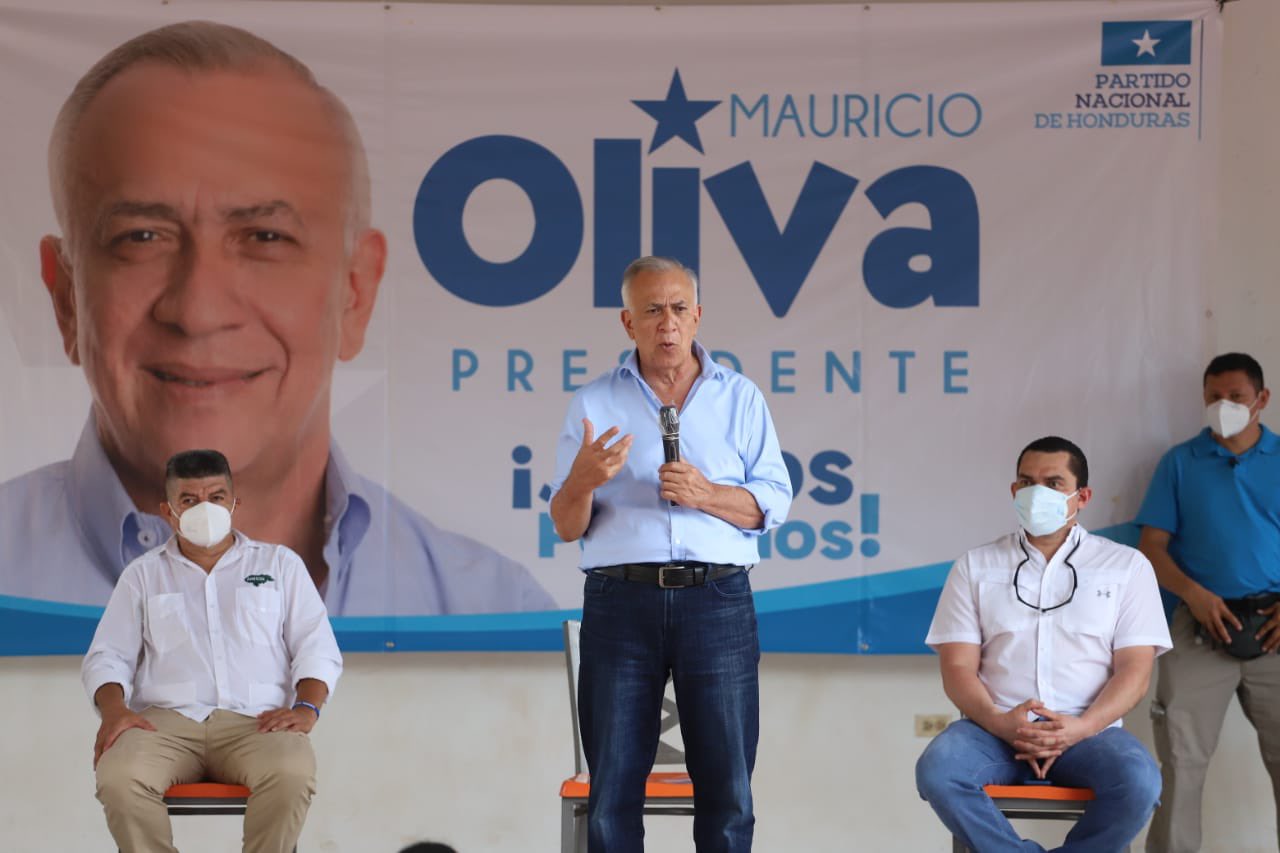 Mauricio Oliva realiza campaña política en el municipio de Caridad departamento de Valle Mauricio Oliva realiza campaña política en el municipio de Caridad departamento de Valle
