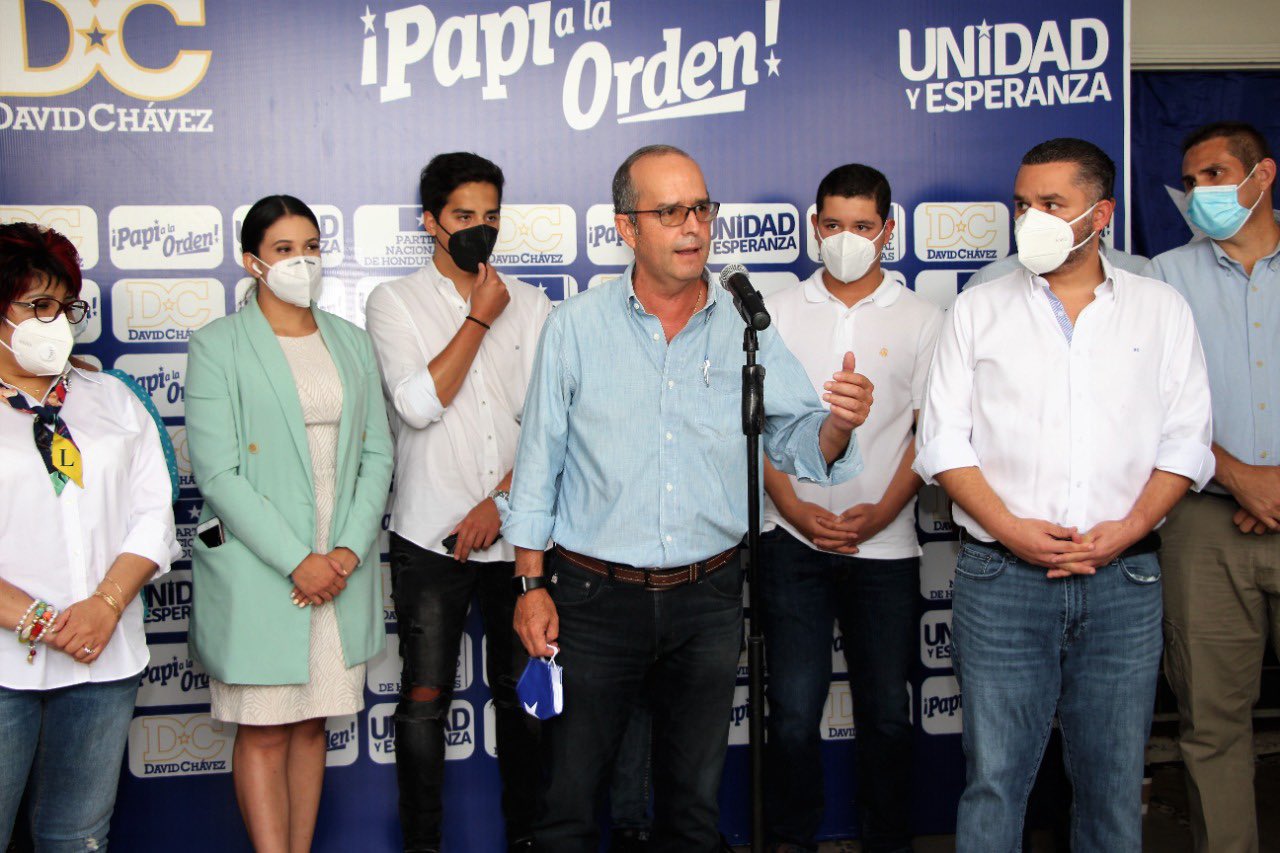 Desbandada de Juntos Podemos para Unidad y Esperanza Desbandada de Juntos Podemos para Unidad y Esperanza