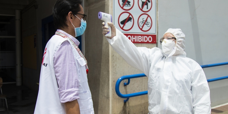 Médicos Sin Fronteras se retiran del triaje del polideportivo tras cumplir 3 meses de servicio. Médicos Sin Fronteras se retiran del triaje del polideportivo tras cumplir 3 meses de servicio.