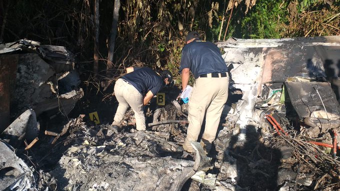 FESCCO y ATIC trasladarán fardo de presunta cocaína encontrada en avioneta accidentada en La Mosquitia, donde se calcinaron ocupantes