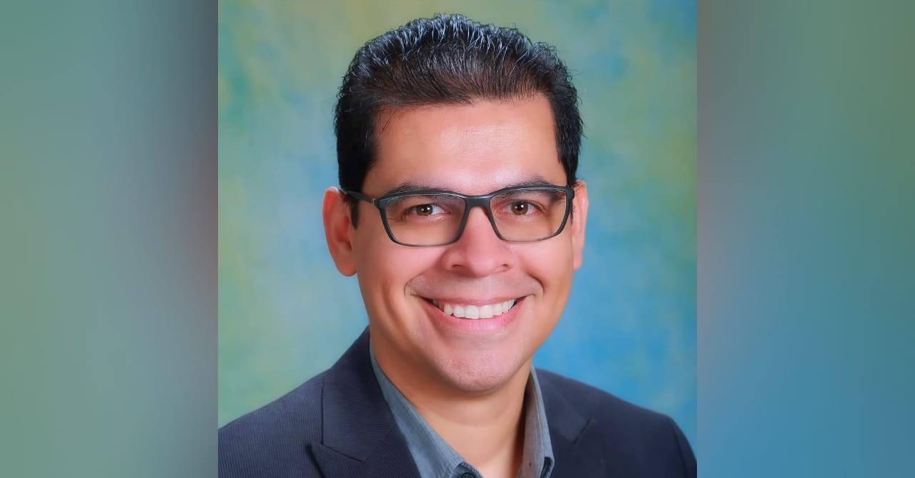 Psicólogo Warren Ochoa: «La solución a la pandemia es la solidaridad y no la discriminación» Psicólogo Warren Ochoa: «La solución a la pandemia es la solidaridad y no la discriminación»