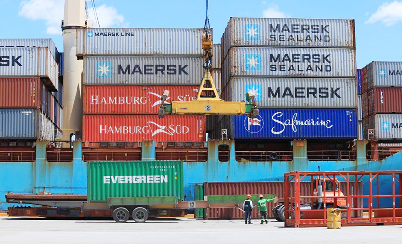 Unos L.9,000 millones caería este año la recaudación aduanera Unos L.9,000 millones caería este año la recaudación aduanera