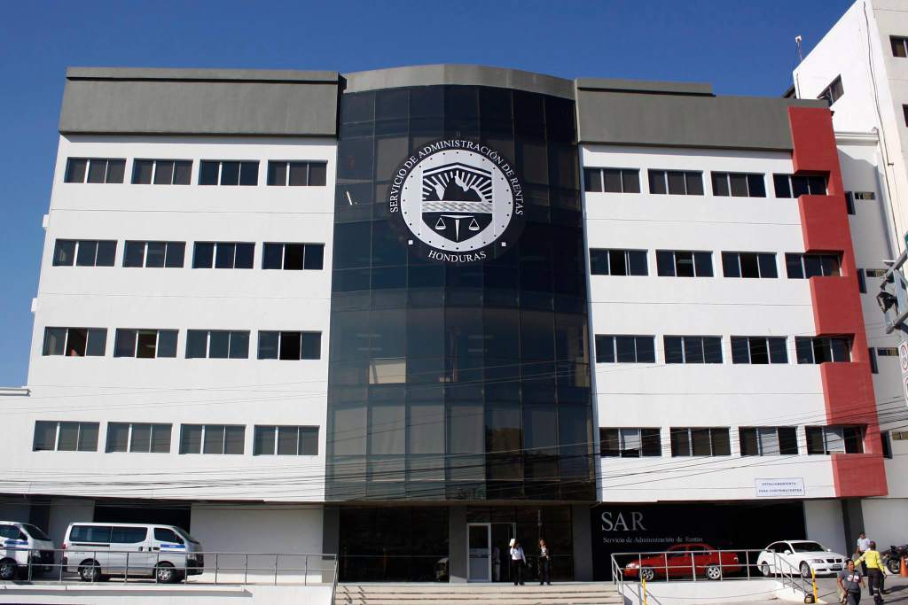 Miriam Guzmán aconseja a la población exigir su factura de compras