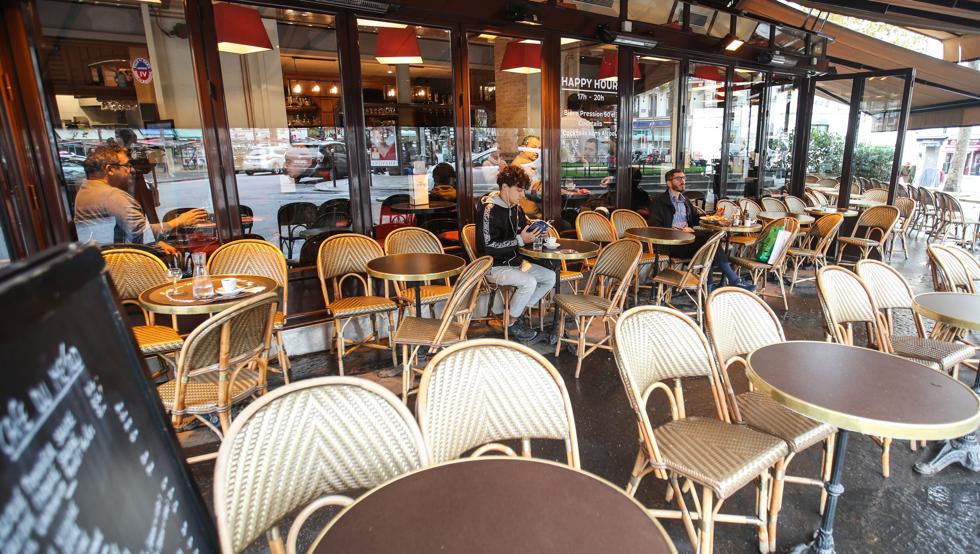 Cataluña anuncia cierre de bares y restaurantes durante dos semanas