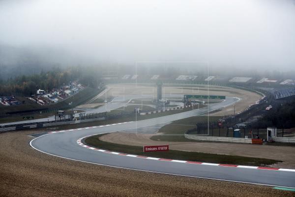 GP de Alemania suspendido por mal tiempo