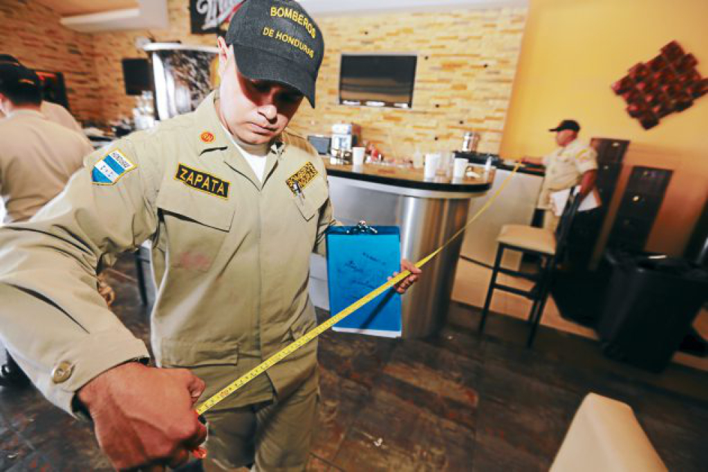 Cumplir con las medidas de bioseguridad bajará la tasa de contagio del COVID-19, asegura Carlos Cordero Cumplir con las medidas de bioseguridad bajará la tasa de contagio del COVID-19, asegura Carlos Cordero