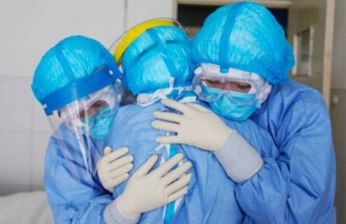 Muere otro médico por sospecha de COVID-19 Muere otro médico por sospecha de COVID-19