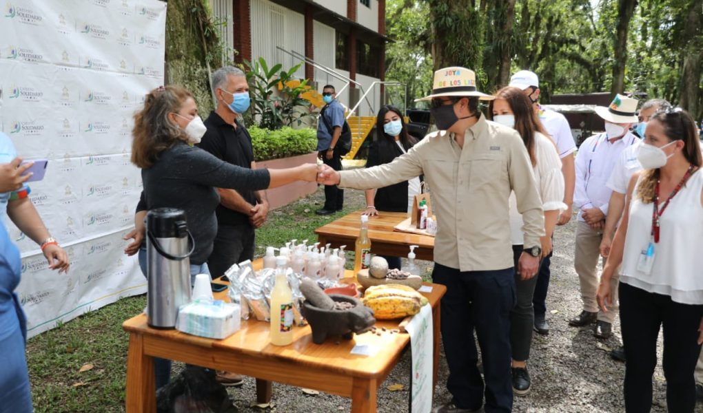 Otorgan «Crédito Solidario» por 1.3 millones de LPS a 19 emprendedores de diferentes rubros del país Otorgan «Crédito Solidario» por 1.3 millones de LPS a 19 emprendedores de diferentes rubros del país