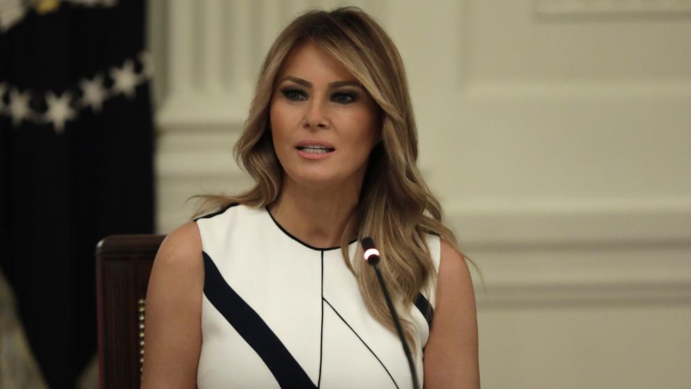Melania Trump critica a los demócratas por politizar la pandemia del Coronavirus Melania Trump critica a los demócratas por politizar la pandemia del Coronavirus