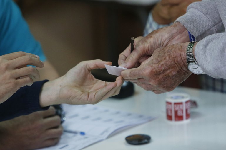 Chile exigirá un fuerte protocolo sanitario para asistir al Plebiscito Chile exigirá un fuerte protocolo sanitario para asistir al Plebiscito