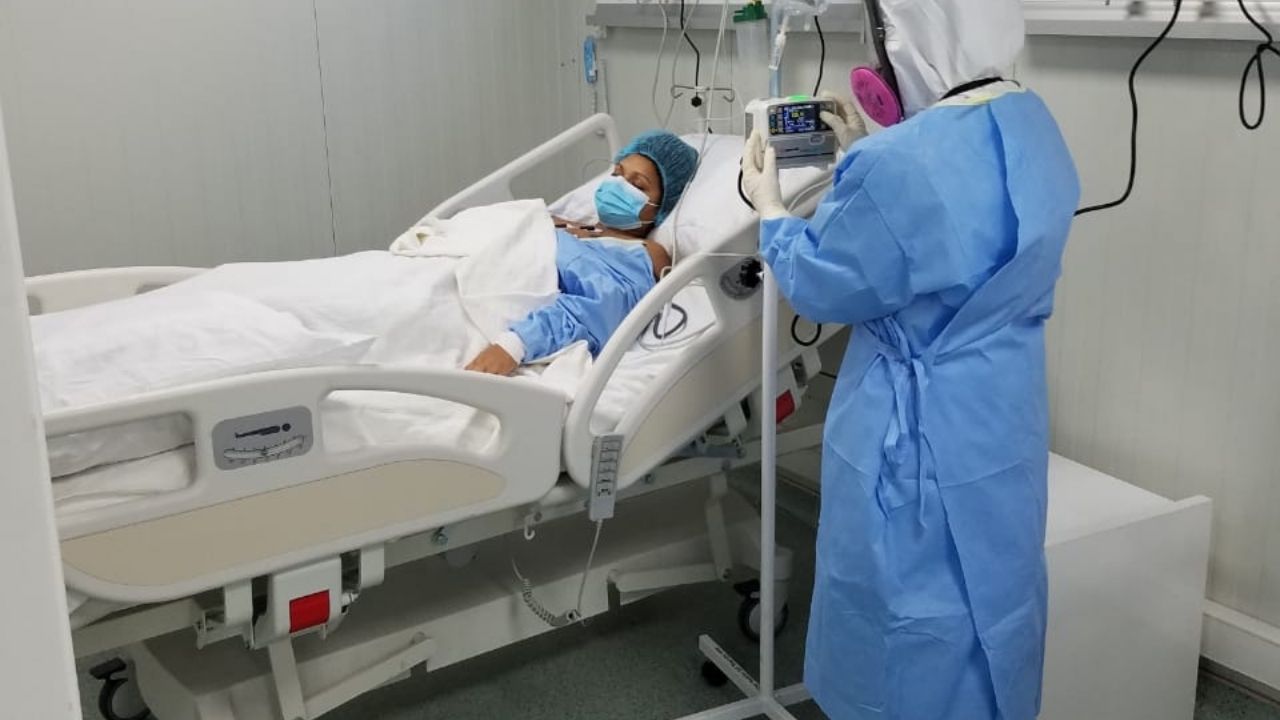 Trasladan los primeros pacientes de covid-19 al hospital móvil de SPS Trasladan los primeros pacientes de covid-19 al hospital móvil de SPS