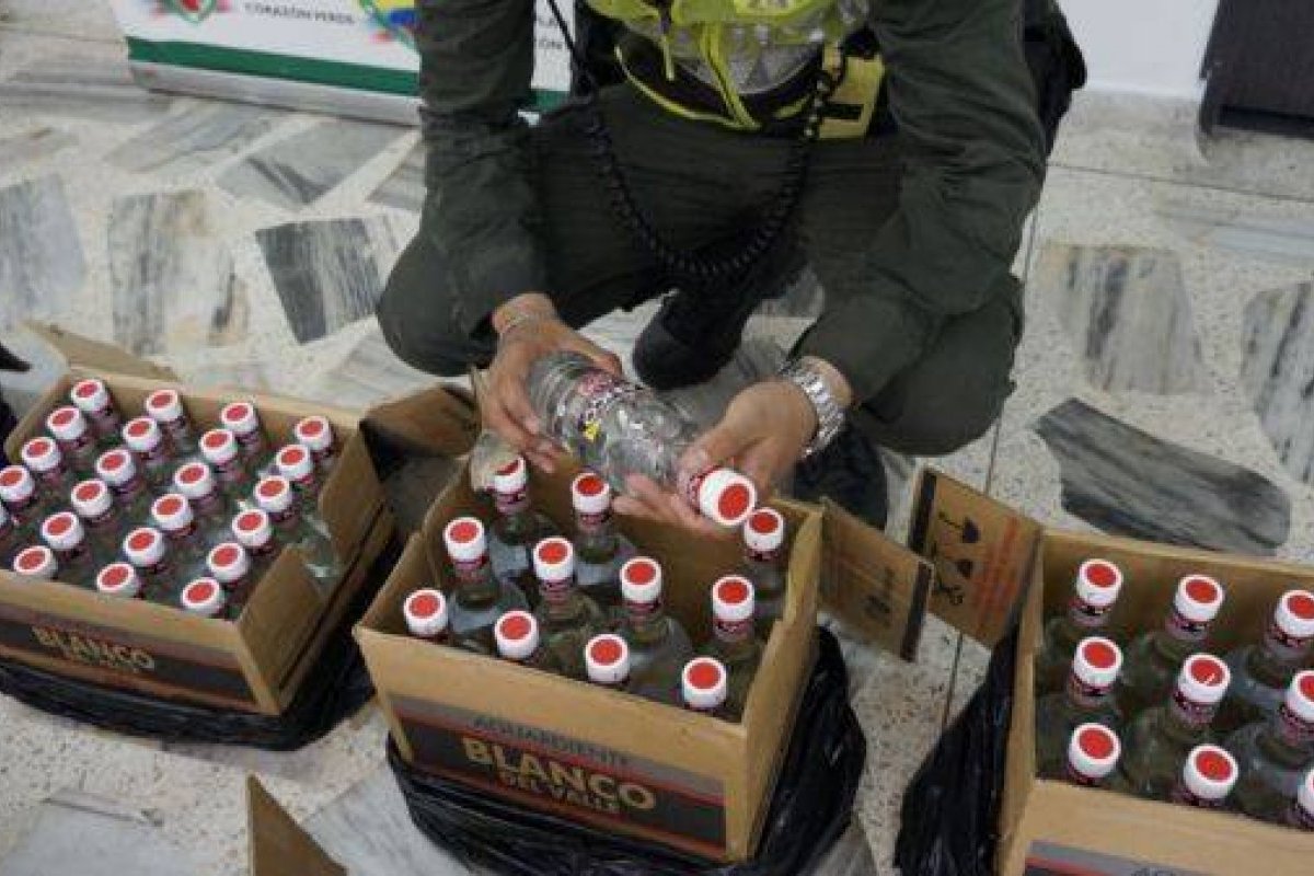 Director de Aduanas: Incautan 6,000 litros de ron falsificado procedente de Europa Director de Aduanas: Incautan 6,000 litros de ron falsificado procedente de Europa