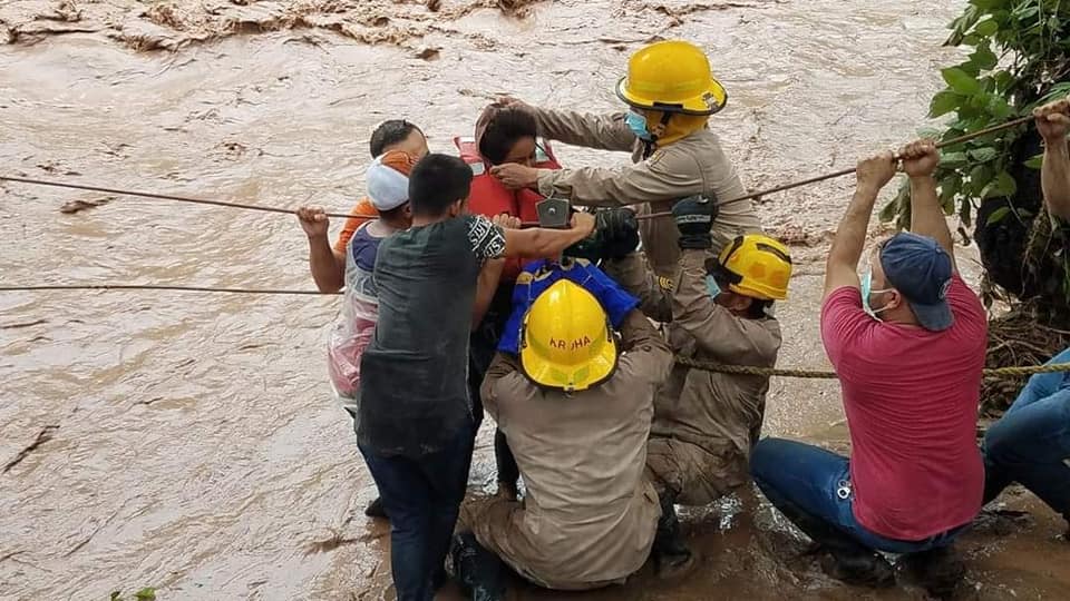 Cuerpo de Bomberos: 7,000 personas se evacúan al día en el norte Cuerpo de Bomberos: 7,000 personas se evacúan al día en el norte