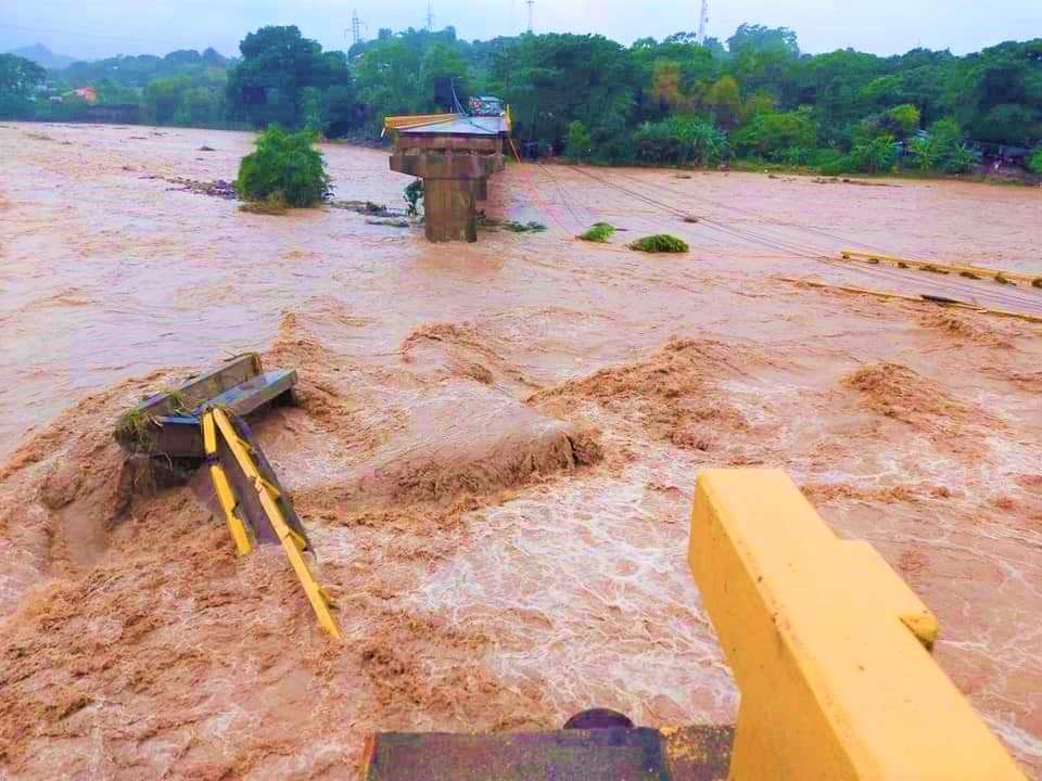 Invest-H gira instrucciones a empresas constructoras para reconstrucción de infraestructura vial dañada por huracanes