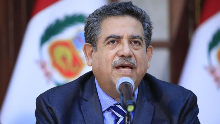 Manuel Merino asume la presidencia de Perú tras  destitución de Martín Vizcarra
