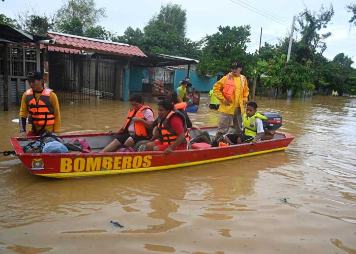 Comandante de Bomberos: Contingente de rescatistas acuáticos se desplazará para atender a la población Comandante de Bomberos: Contingente de rescatistas acuáticos se desplazará para atender a la población