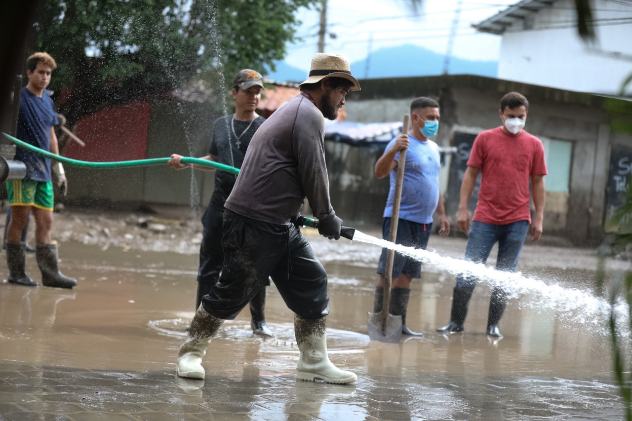 Dirigentes y pobladores del Valle de Sula agradecen por los trabajos de limpieza Dirigentes y pobladores del Valle de Sula agradecen por los trabajos de limpieza