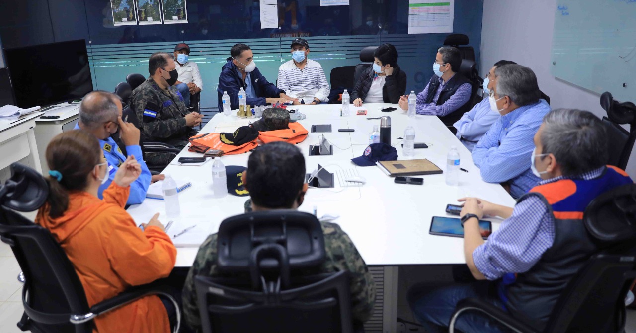 Gobierno llama a empresas para que presten servicios de limpieza y fumigación en el Valle de Sula Gobierno llama a empresas para que presten servicios de limpieza y fumigación en el Valle de Sula