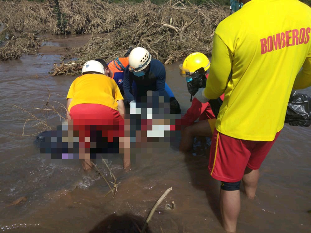 Cuerpos de socorro han rescatado más de 120 cuerpos de hondureños que perdieron la vida por Eta Cuerpos de socorro han rescatado más de 120 cuerpos de hondureños que perdieron la vida por Eta
